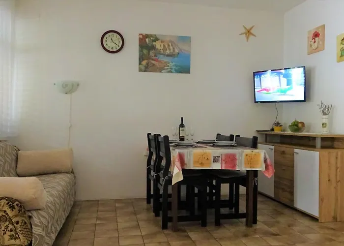 35 Meters From Sea Apartment Keser And House