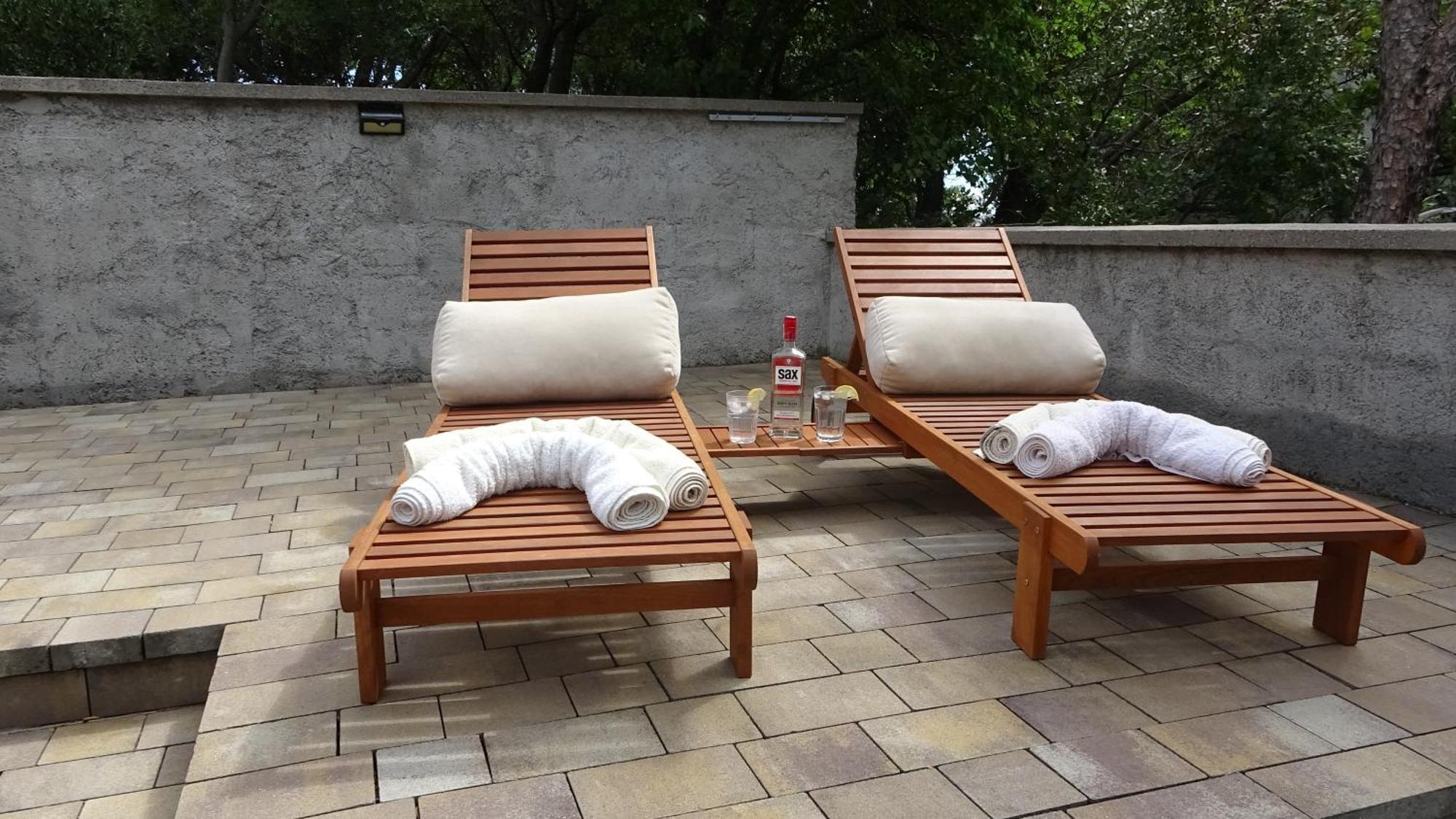 35 Meters From Sea Keser And House * Karlobag