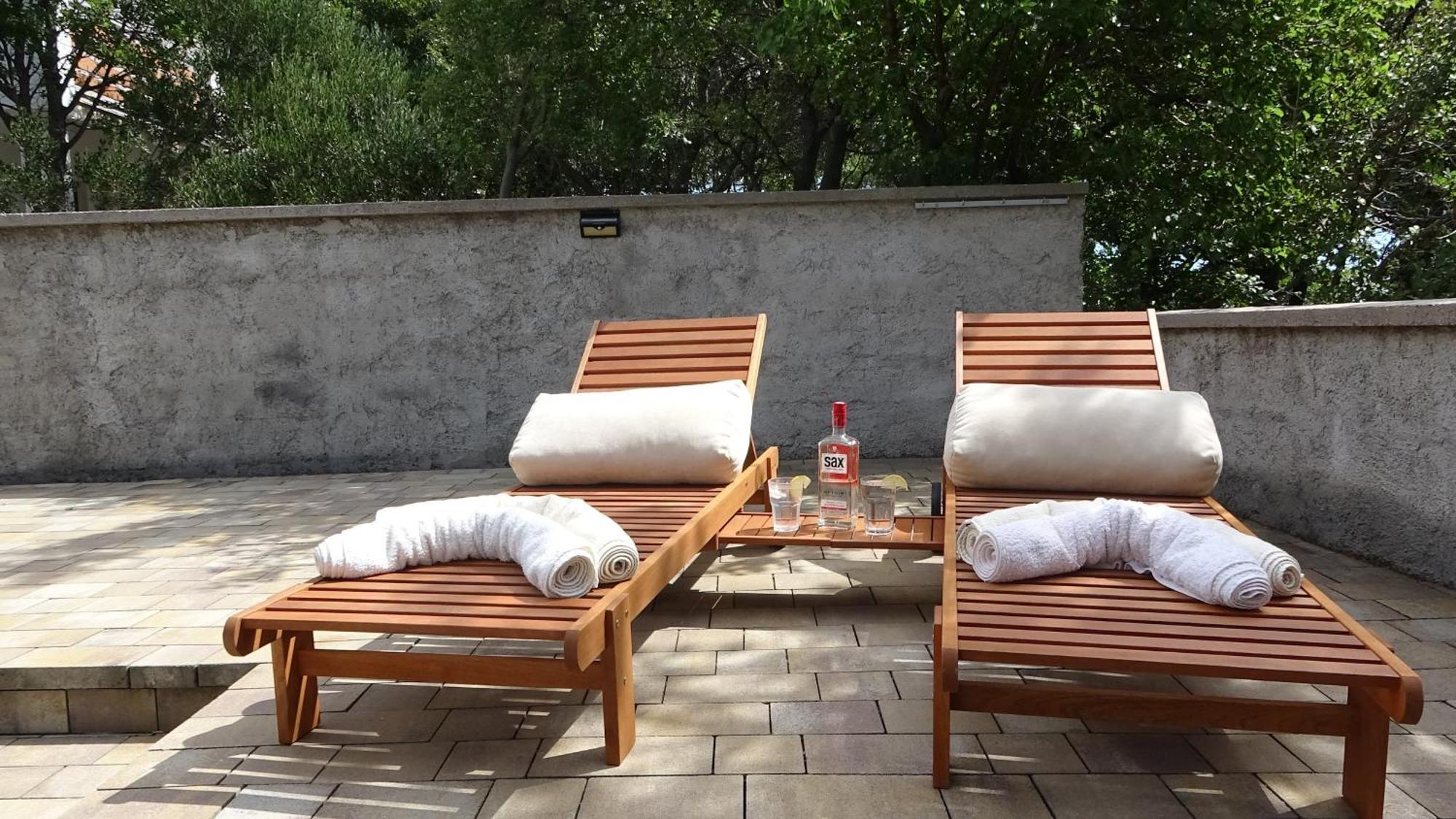 Apartment 35 Meters From Sea Keser And House